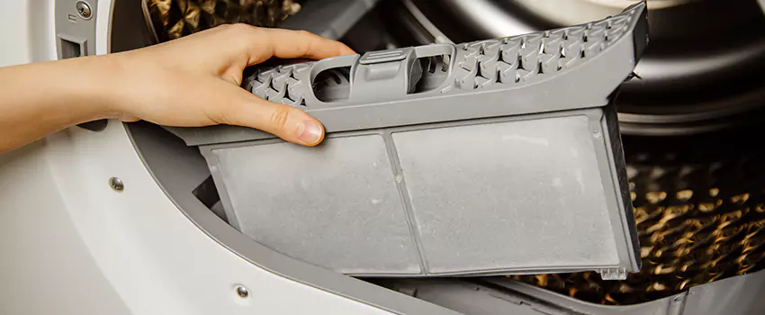Signs Of A Clogged Dryer Lint Trap in Cliffhaven, California